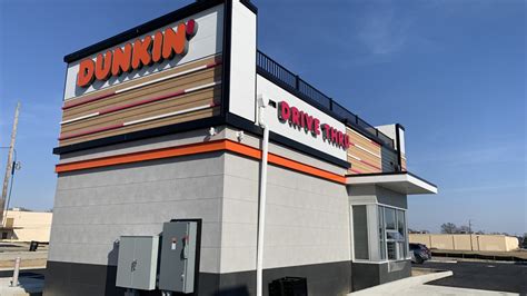 Retailer of donuts, hot dogs, milkshakes and donut cakes and other treats. . Drive through dunkin donuts near me
